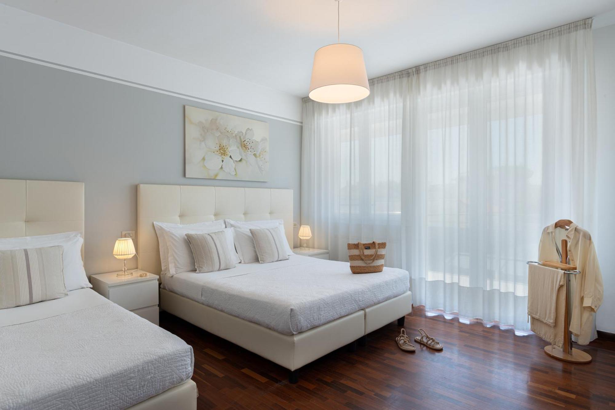 Dante 124 | Appartamenti A Riccione Exteriör bild