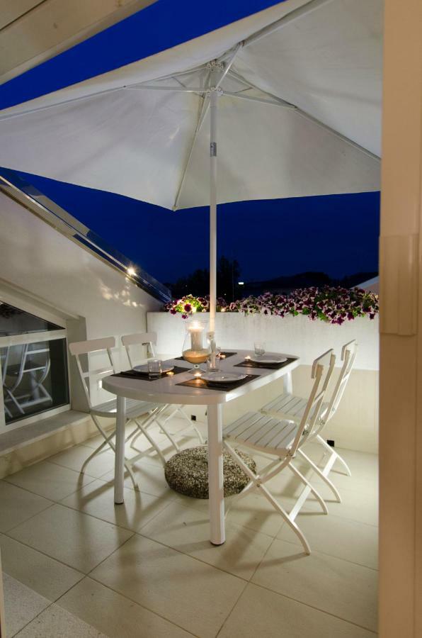 Dante 124 | Appartamenti A Riccione Exteriör bild