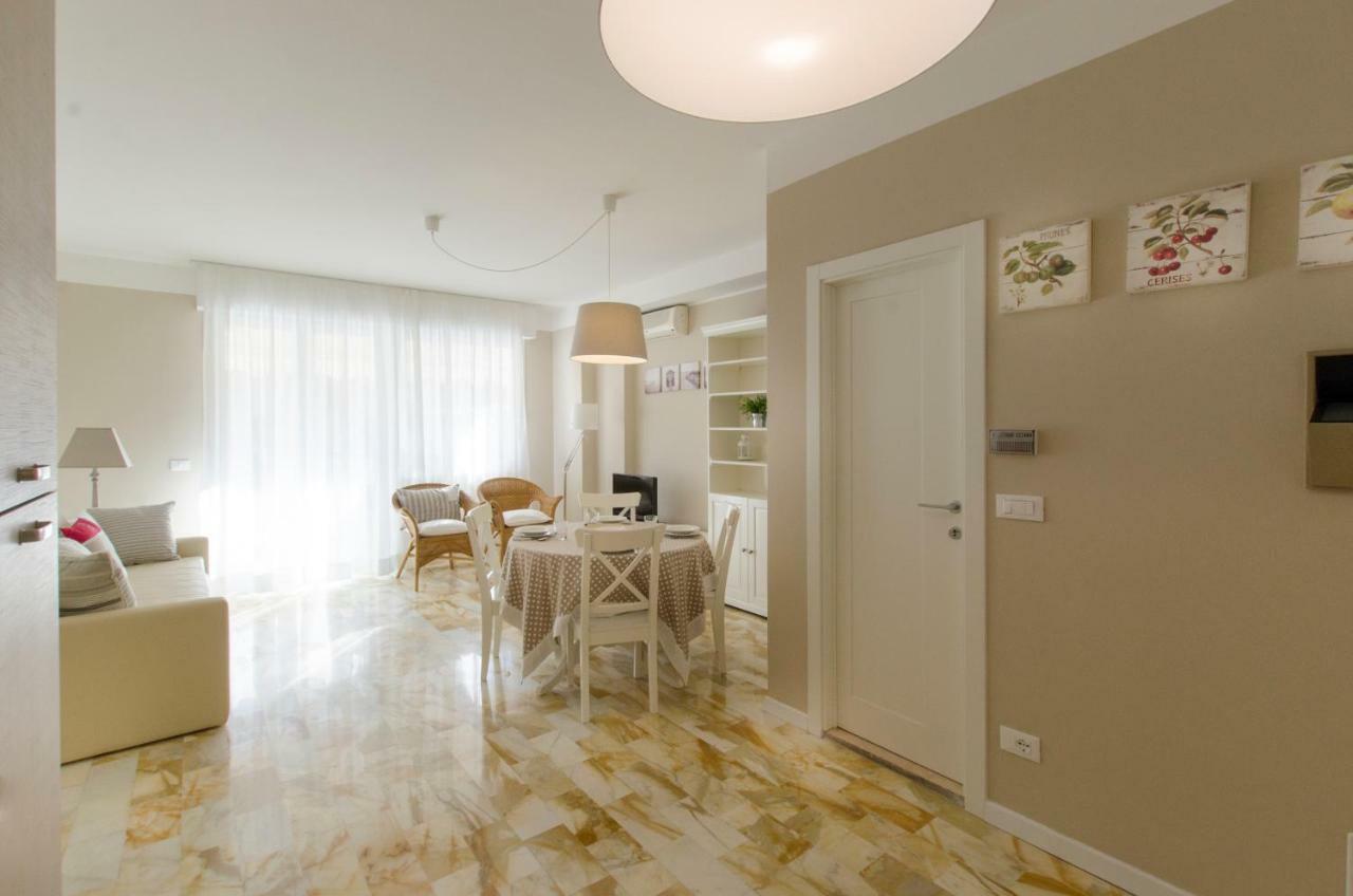 Dante 124 | Appartamenti A Riccione Exteriör bild