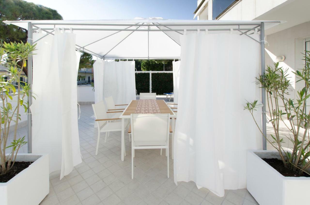 Dante 124 | Appartamenti A Riccione Exteriör bild